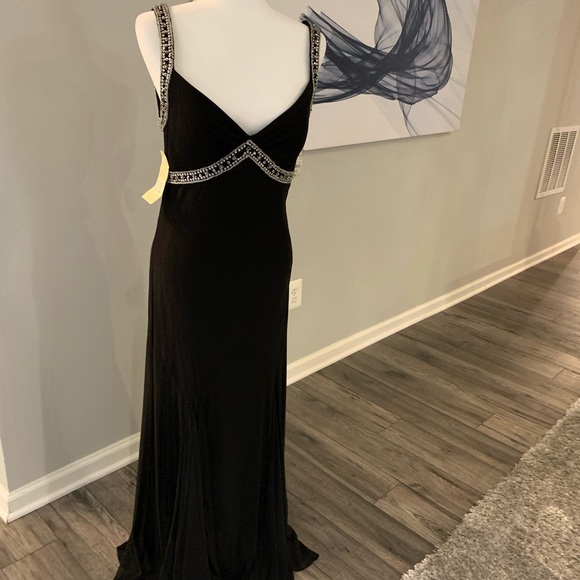 NWT JS Boutique Black Sequin long cocktail gown - Picture 4 of 10